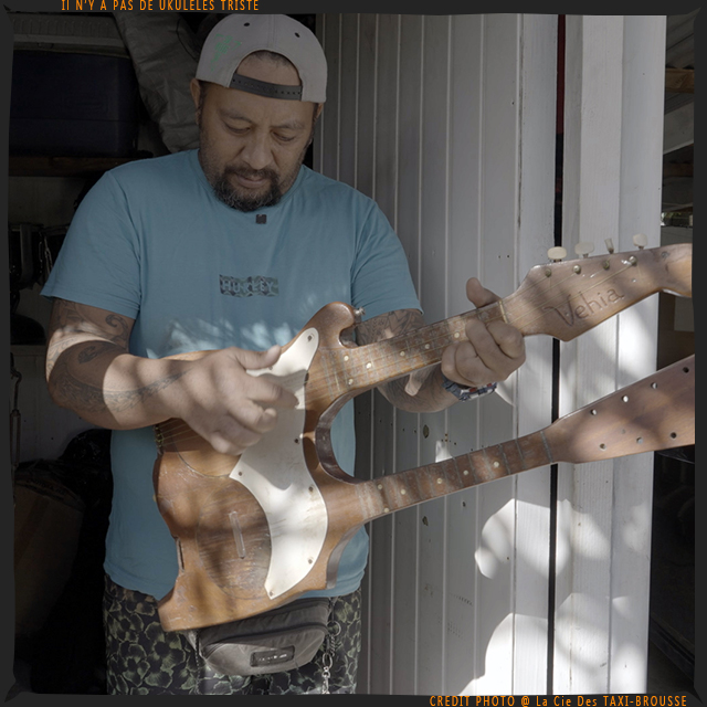 ukulele illustration 06
